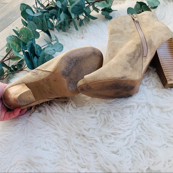 Fringe Peep Toe Heeled Ankle Booties - Picture 5 of 6